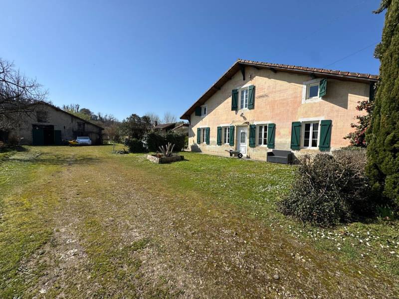 Vente Maison POYANNE - 6 pièces -250 m² - (40380)