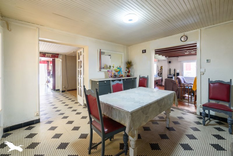Vente Maison SOUPROSSE - 7 pièces -196 m² - (40250)