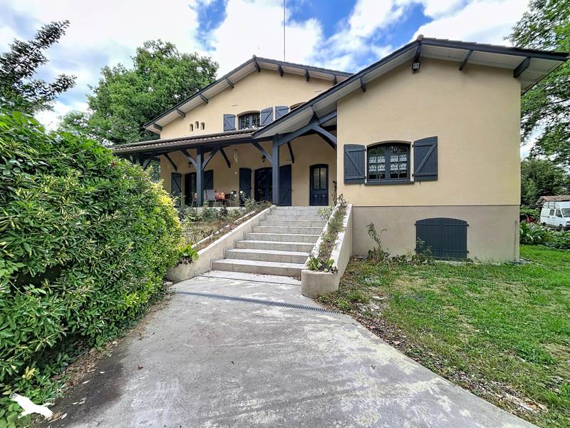 Vente Maison ST YAGUEN - 6 pièces -177 m² - (40400)