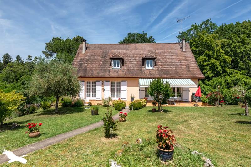 Maison 6 pièces 162 m² · à Trélissac · 162 m² · 284 900 €