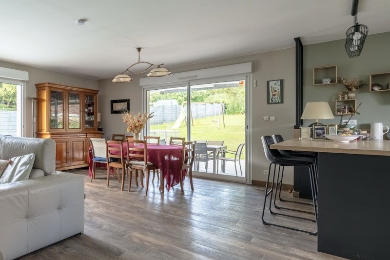 Vente Maison CHAMPCEVINEL - 7 pièces -160 m² - (24750)