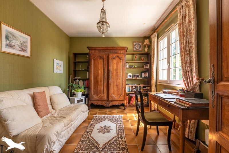 Vente Maison Trélissac - 7 pièces -221 m² - (24750)