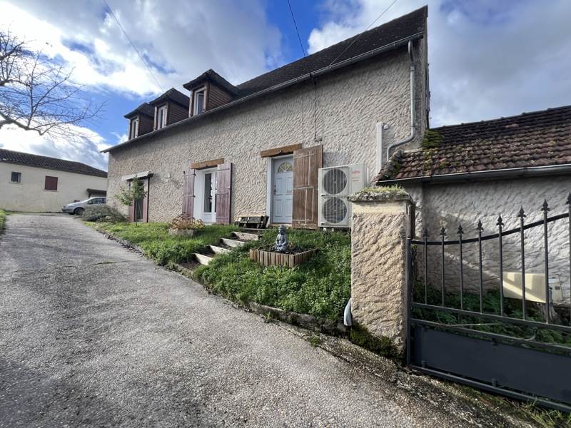 Vente Maison BASSILLAC ET AUBEROCHE - 6 pièces -150 m² - (24330)