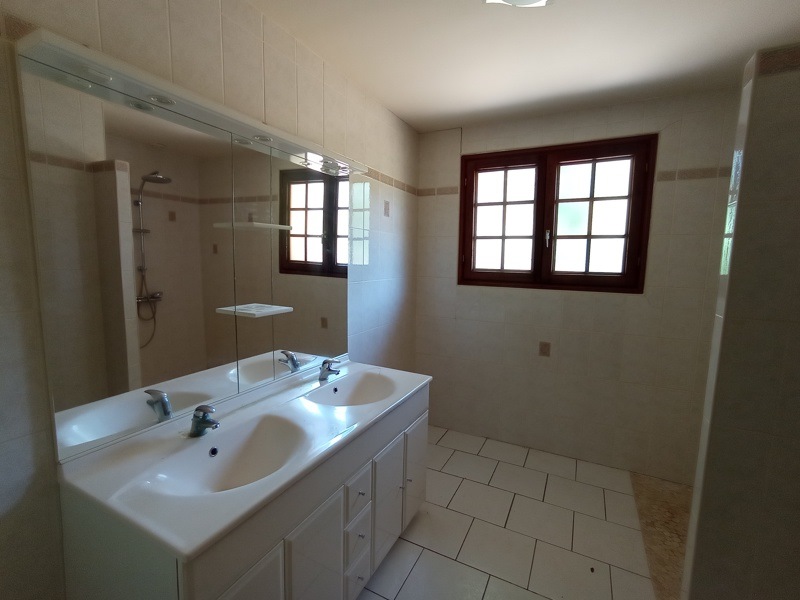 Vente Maison ESCOIRE - 6 pièces -122 m² - (24420)