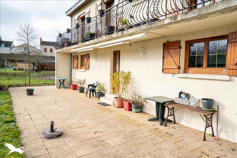 Vente Maison SAUMUR - 7 pièces -171 m² - (49400)
