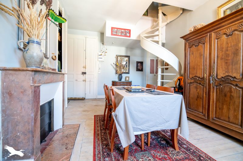 Vente Appartement SAUMUR - 5 pièces -96 m² - (49400)