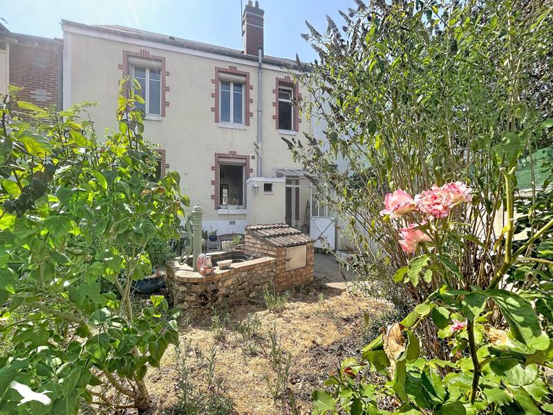 Maison 6 pièces 111 m² · à Tours · 111 m² · 389 610 €