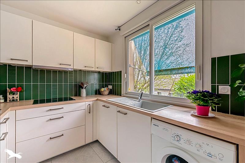 Vente Immeuble SALLEBOEUF - -  293 m² - (33370)