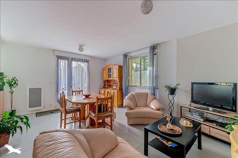 Vente Immeuble SALLEBOEUF - -  293 m² - (33370)