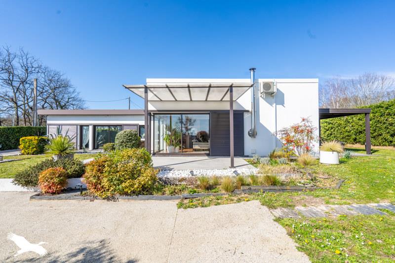 Vente Maison BONNETAN - 7 pièces -169 m² - (33370)