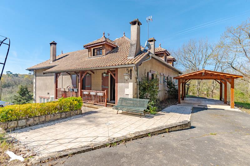 Vente Maison LIGNAN DE BORDEAUX - 9 pièces -255 m² - (33360)