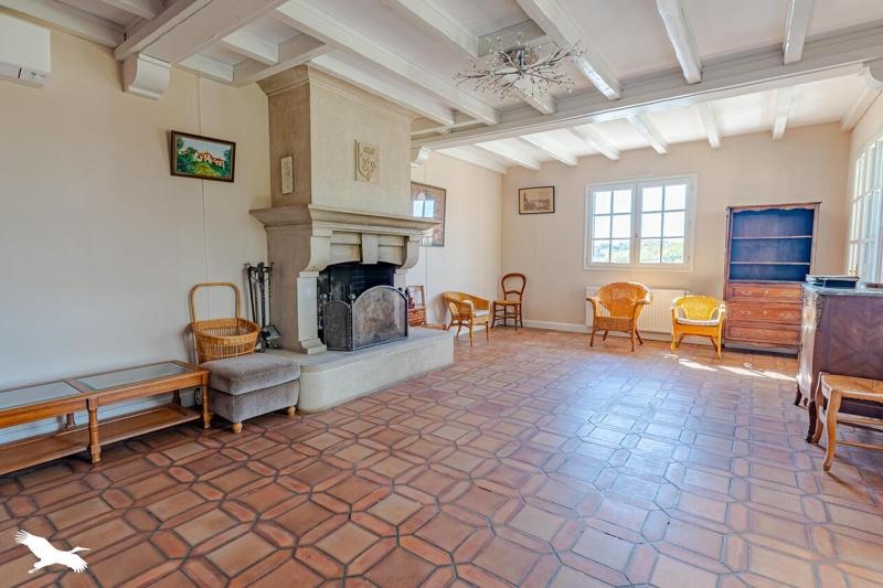 Vente Maison LIGNAN DE BORDEAUX - 9 pièces -255 m² - (33360)