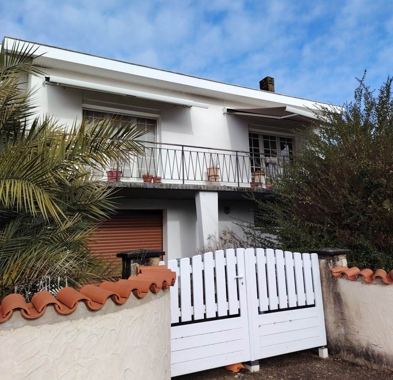 Vente Maison FARGUES ST HILAIRE - 4 pièces -105 m² - (33370)
