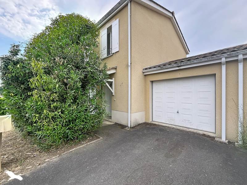 Vente Maison FARGUES ST HILAIRE - 4 pièces -83 m² - (33370)