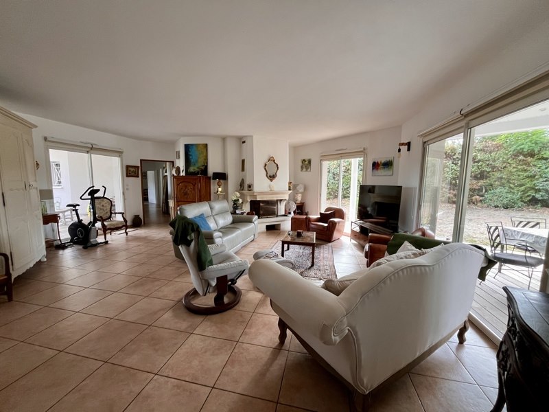 Vente Maison LIGNAN DE BORDEAUX - 6 pièces -150 m² - (33360)