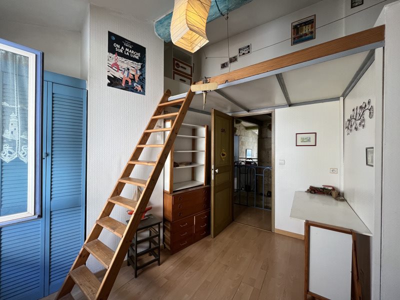 Vente Maison LUNEL VIEL - 8 pièces -199 m² - (34400)
