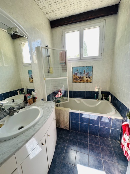 Vente Appartement LUNEL - 3 pièces -78 m² - (34400)