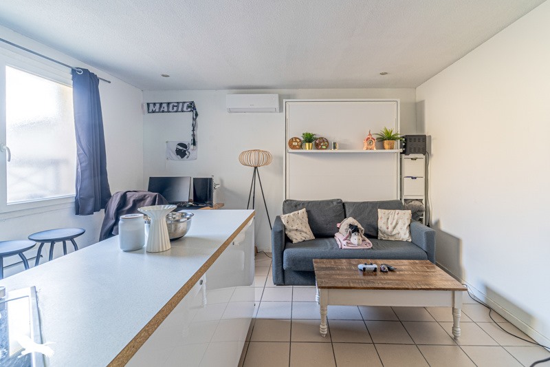 Vente Appartement BORDEAUX - 2 pièces -40 m² - (33800)