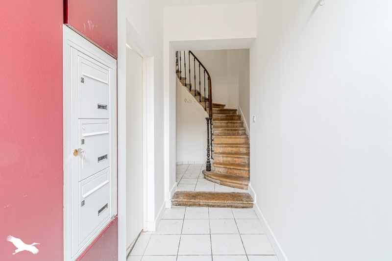 Vente Immeuble BORDEAUX - -  80 m² - (33800)