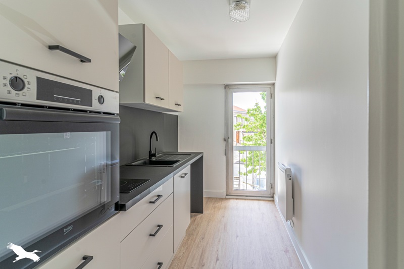 Vente Appartement BORDEAUX - 3 pièces -67 m² - (33800)