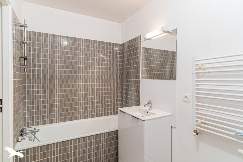 Vente Appartement BORDEAUX - 4 pièces -82 m² - (33800)