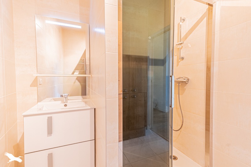 Vente Appartement BORDEAUX - 2 pièces -43 m² - (33800)