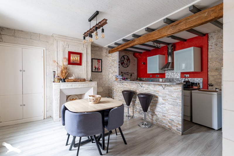 Vente Maison SAINTES - 6 pièces -124 m² - (17100)