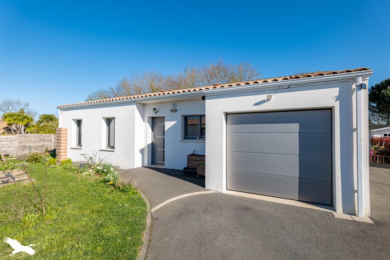 Vente Maison ST GEORGES DES COTEAUX - 4 pièces -82 m² - (17810)