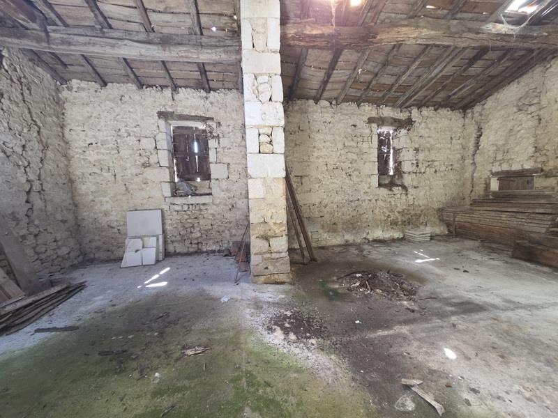 Vente Grange SAINTES - 1 pièce -224 m² - (17100)