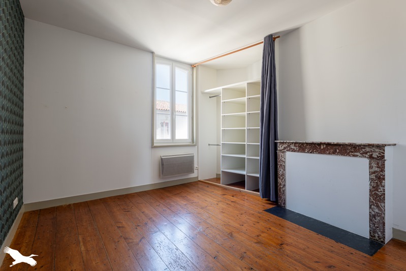 Vente Appartement SAINTES - 3 pièces -75 m² - (17100)
