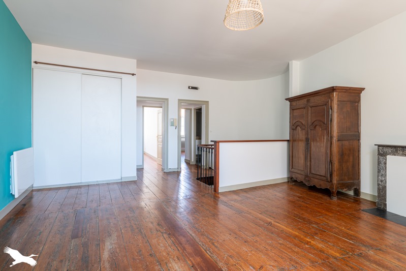 Vente Appartement SAINTES - 3 pièces -75 m² - (17100)