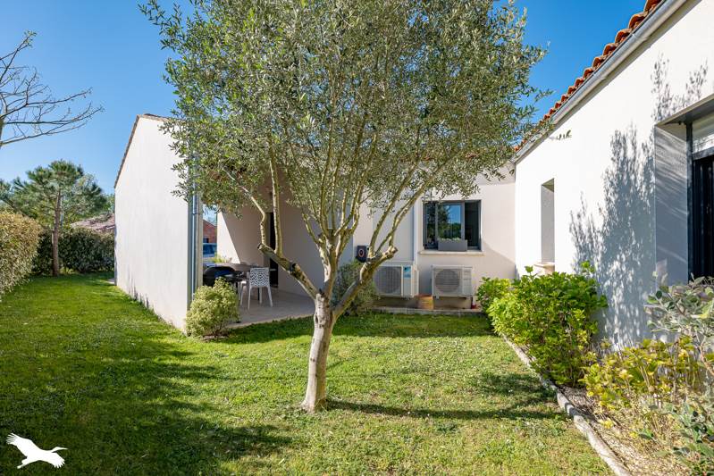 Vente Maison ST GEORGES DES COTEAUX - 5 pièces -115 m² - (17810)