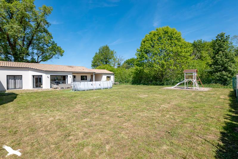 Vente Maison ST GEORGES DES COTEAUX - 4 pièces -123 m² - (17810)