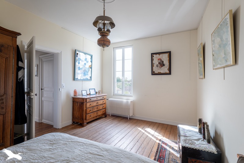 Vente Maison SAINTES - 6 pièces -200 m² - (17100)