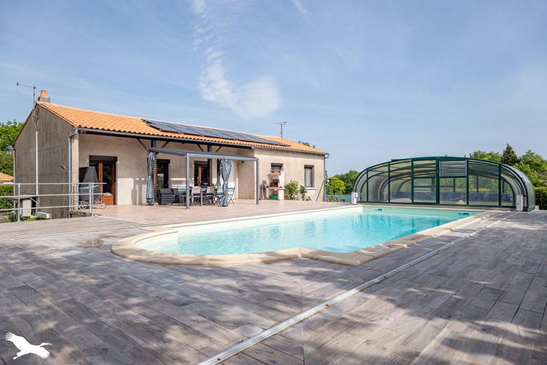 Vente Maison SAINTES - 6 pièces -144 m² - (17100)