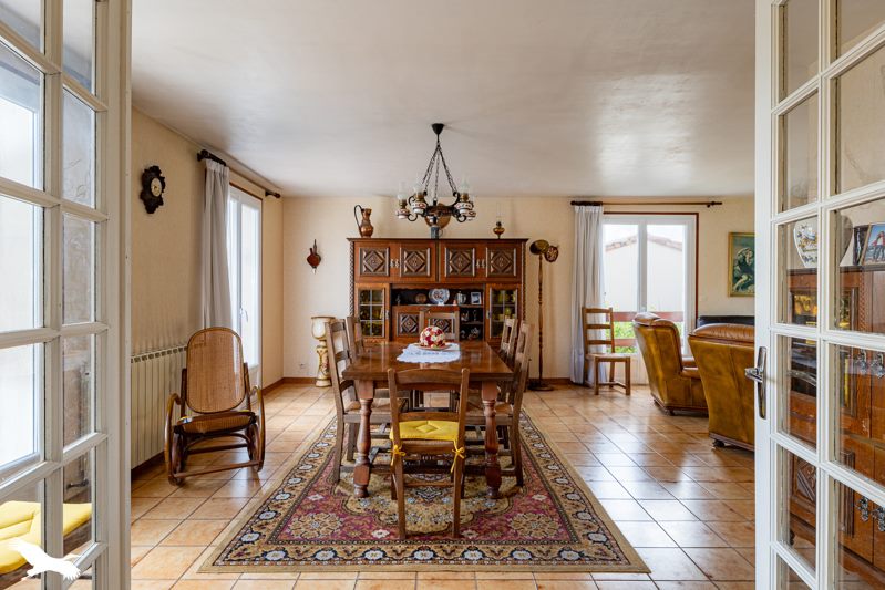 Vente Maison SAINTES - 4 pièces -99 m² - (17100)