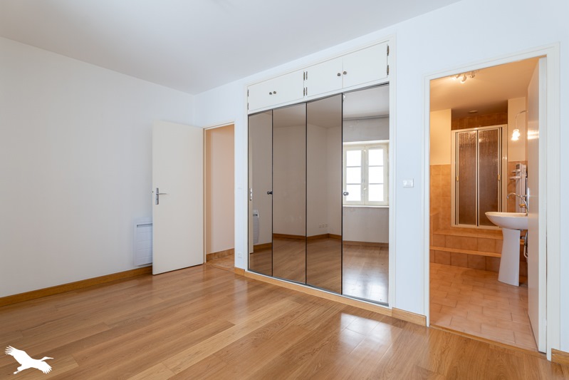 Vente Appartement SAINTES - 5 pièces -160 m² - (17100)
