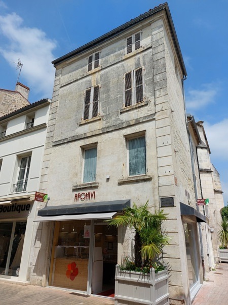 Vente Immeuble Saintes - -  100 m² - (17100)