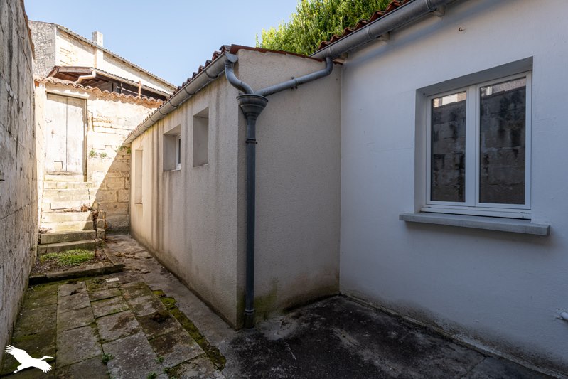 Vente Immeuble SAINTES - -  203 m² - (17100)