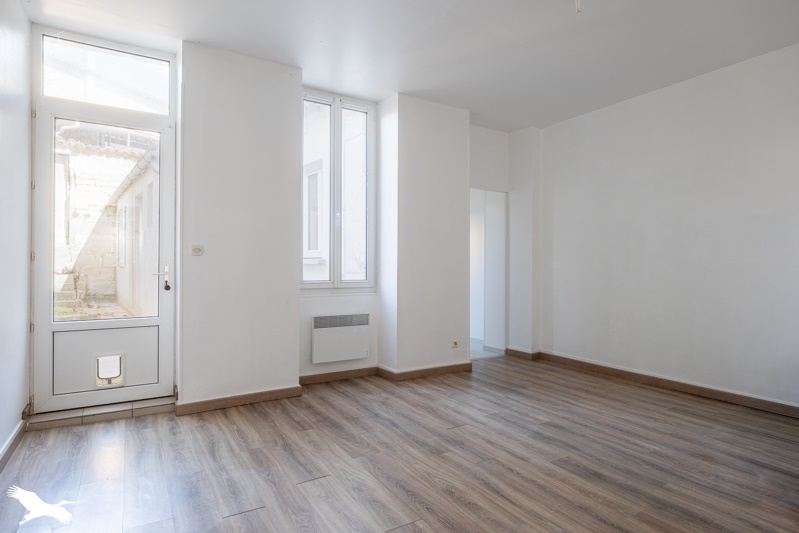 Vente Immeuble SAINTES - -  203 m² - (17100)