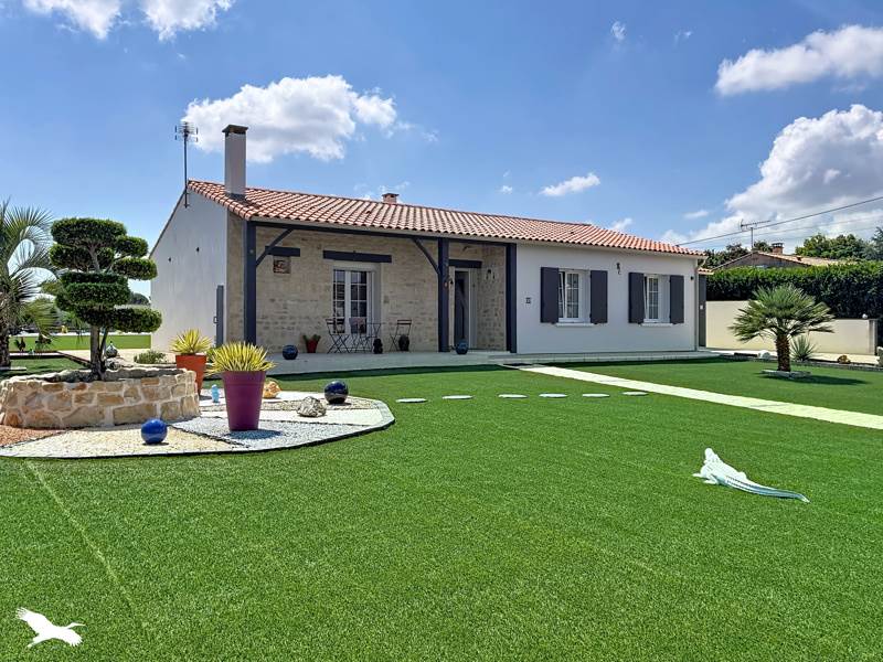 Vente Maison THENAC - 5 pièces -120 m² - (17460)