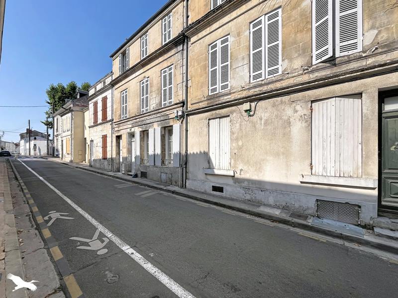 Vente Immeuble Saintes - -  203 m² - (17100)