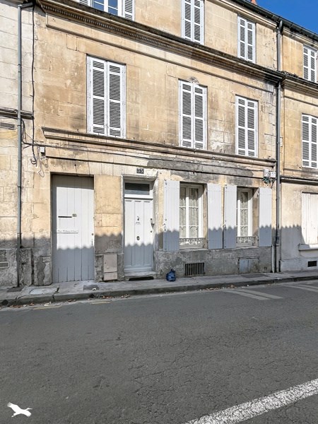 Vente Immeuble Saintes - -  203 m² - (17100)
