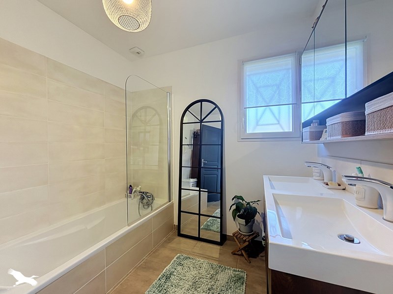 Vente Maison Thénac - 4 pièces -99 m² - (17460)