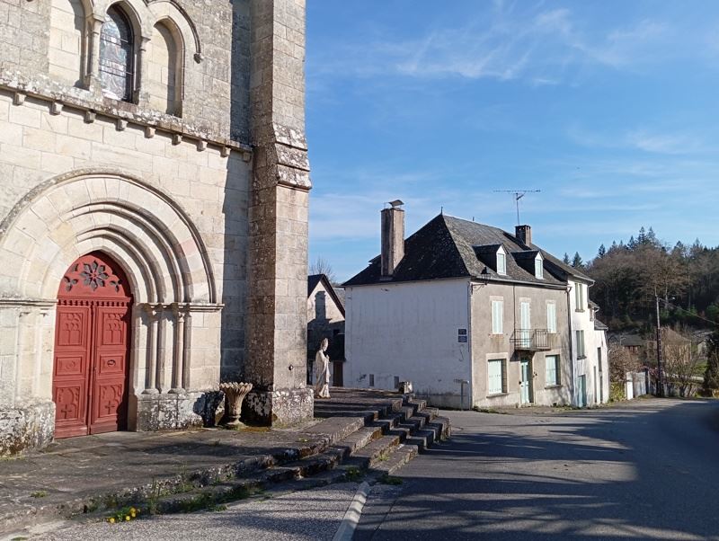 Vente Maison ST MARTIN LA MEANNE - 13 pièces -254 m² - (19320)