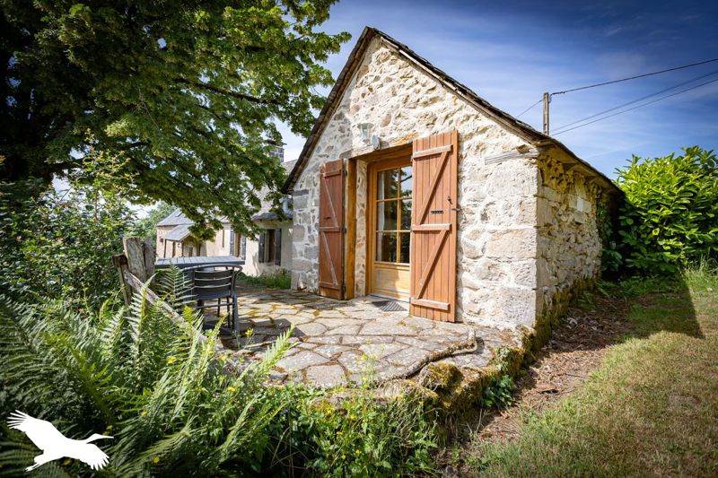 Vente Maison ST BONNET ELVERT - 22 pièces -400 m² - (19380)