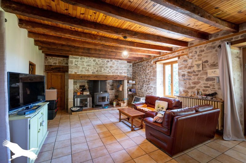 Vente Maison ROUFFIAC - 6 pièces -177 m² - (15150)
