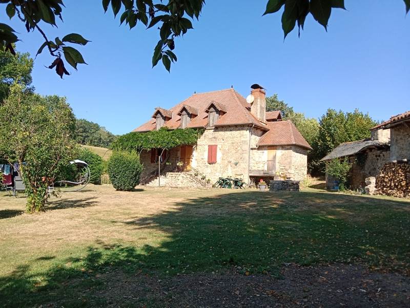 Vente Maison ROUFFIAC - 6 pièces -177 m² - (15150)