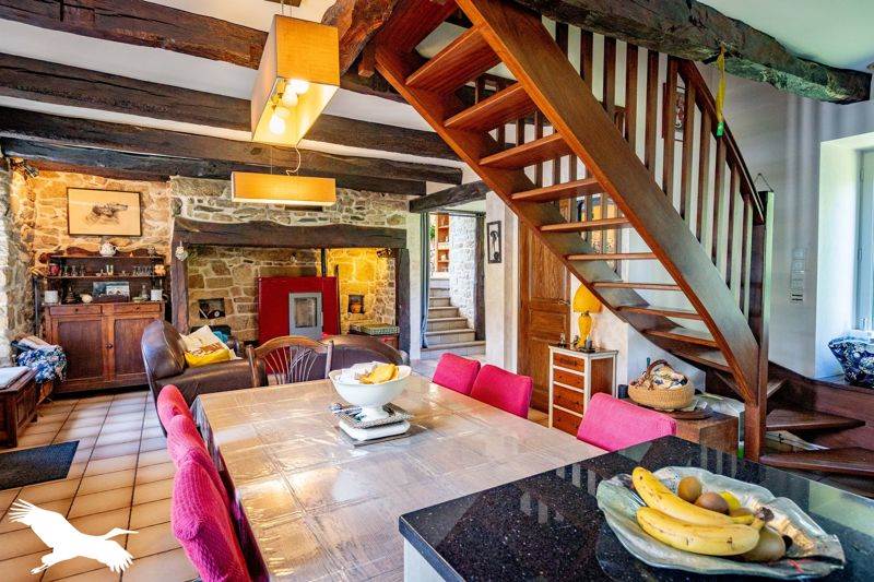 Vente Maison ALBUSSAC - 6 pièces -134 m² - (19380)