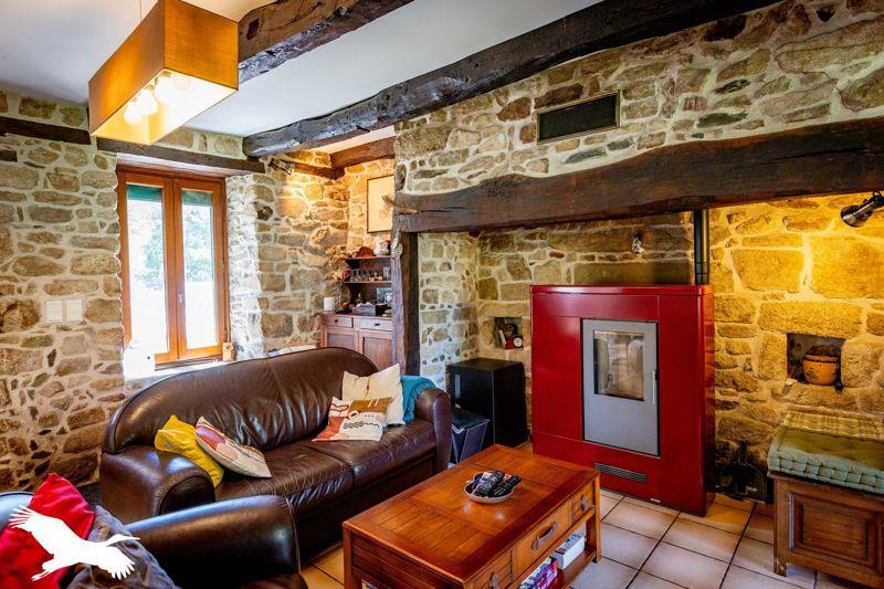 Vente Maison ALBUSSAC - 6 pièces -134 m² - (19380)